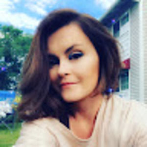 Meet your Posher, Carolyn